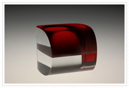 Red Rocker
2007
Stuben Lead Crystal
3-5/8 x 4-3/8 x 3-1/4 in.
(Design by Martin Rosol)